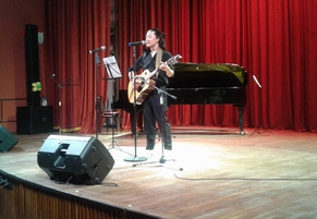 Музыкально-поэтическая программа, посвященная Дню победы.